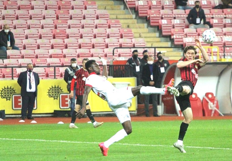 50.RANDEVUYA ÇIKILIYOR