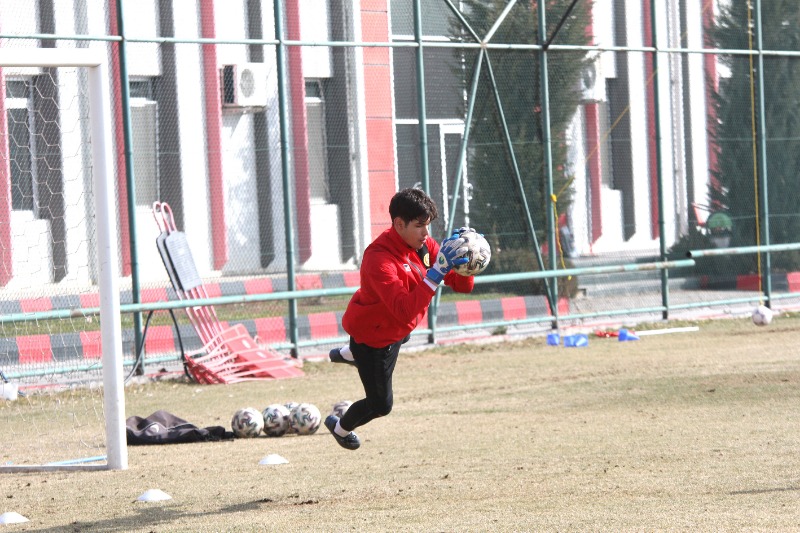 CENGİZ KALEYE  EBRAR YEDEĞE