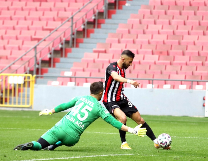 YOL GEÇEN HANI OLDU