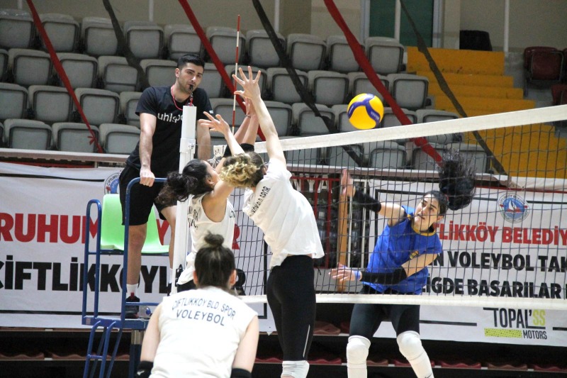 SİVRİHİSARSPORDA ŞAMPİYONLUK IŞIĞI