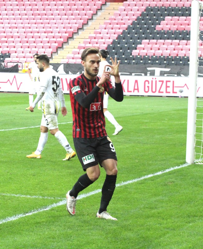 HAYALİMİ GERÇEKLEŞTİRDİM