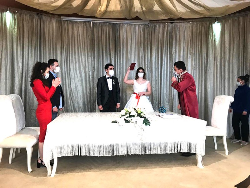 SEMİH AKDEMİR MUTLULUĞA EVET DEDİ