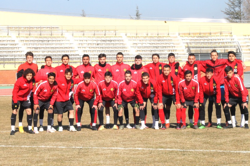 GENÇ ŞİMŞEKLER ESTÜDE OYNAYACAK