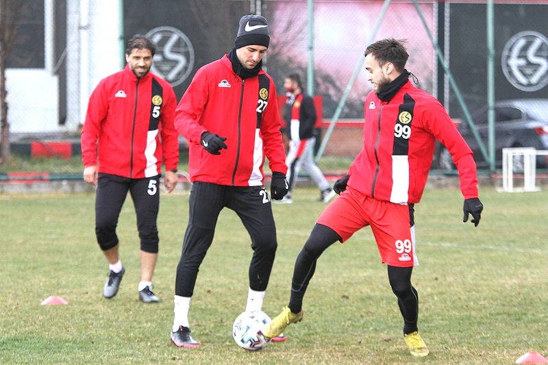 ADANA DEMİR  MESAİSİ BAŞLADI