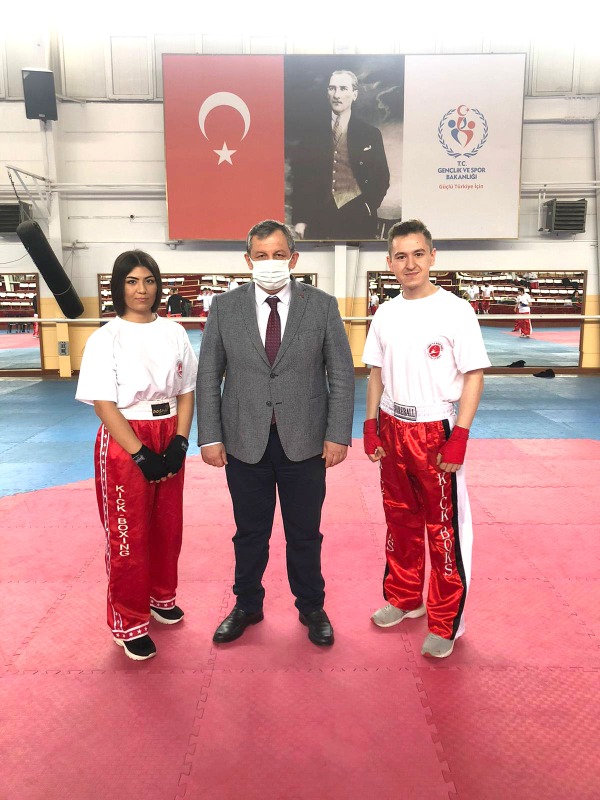 ONLAR ARTIK  ANTRENÖR