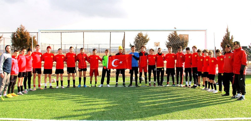 U14LER BAYRAK AÇTI