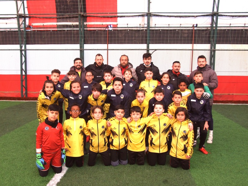 GELECEĞİN YILDIZLARI YOLDA