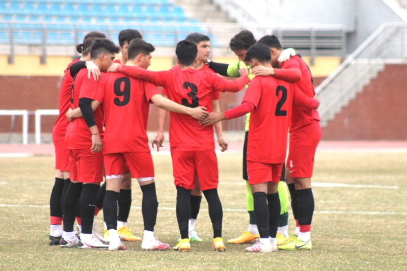 GENÇ ŞİMŞEKLER  3 PUAN İSTİYOR