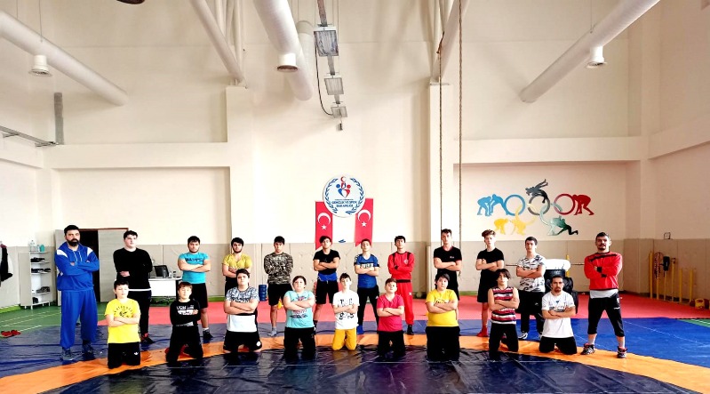 PEHLİVANLARIN BOŞ GÜNÜ YOK!