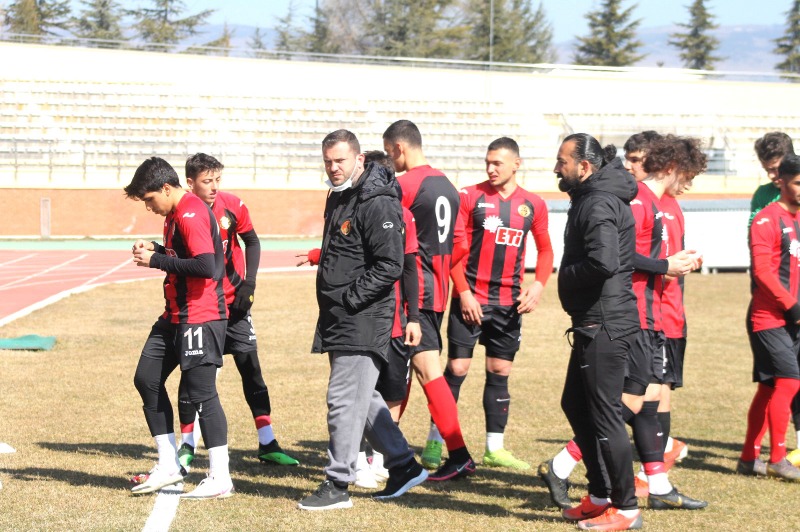 KUMAŞI KÖTÜ OYUNCU İLE İŞİMİZ YOK!