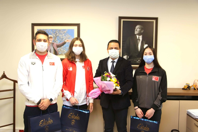 TEŞEKKÜR ZİYARETİNDE BULUNDULAR