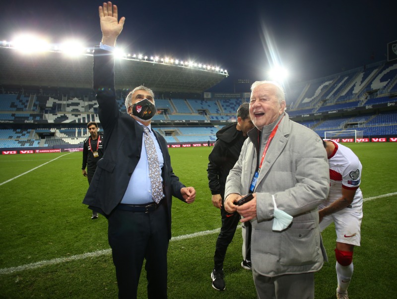 "DÜNYA KUPASINDA OLMAYI ÇOK İSTİYORUM"