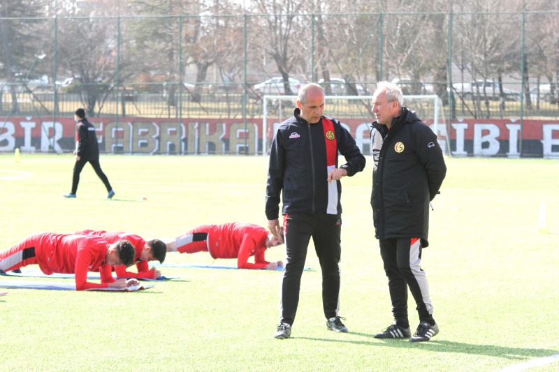 ES-ESTE 8 POZİTİF VAKA