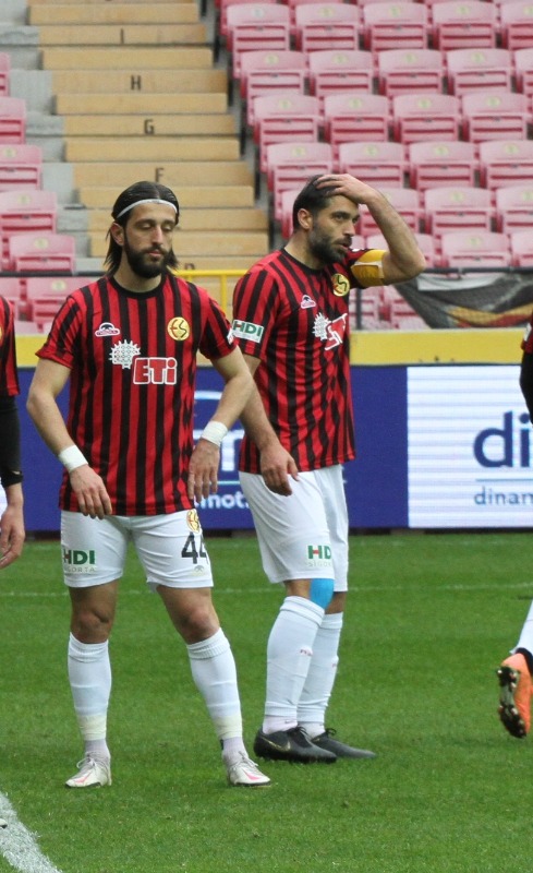 İZMİRE GİDEMEYECEKLER