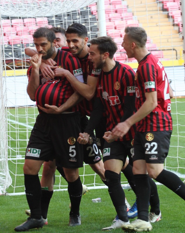 SEZGİN İKİNCİ KEZ  BABA OLDU