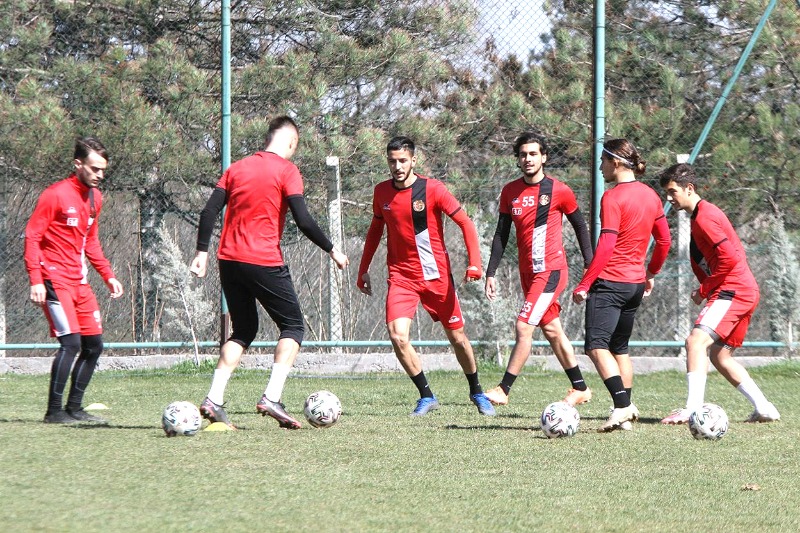 ÖNCE COVİD TESTİ  SONRA ANTRENMAN