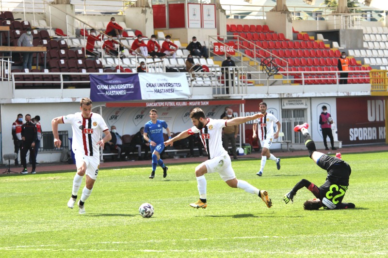 KAPTANLIK BANDINI  İBRAHİM ÖNER TAKTI