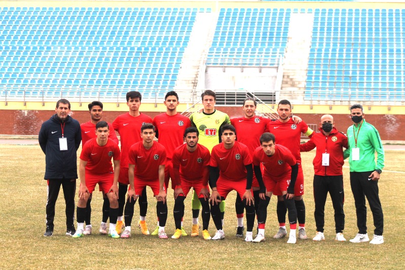 GENÇ ŞİMŞEKLER SONUNU GETİREMİYOR (1-2)