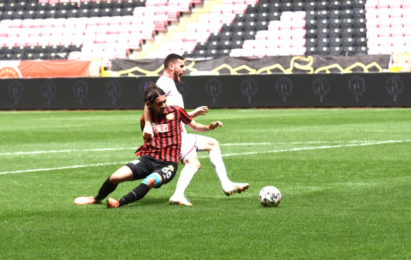 AYNI GÜN AYNI SAATTE OYNANACAK