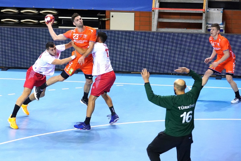 MİLLİLER BUGÜN ESKİŞEHİRDE