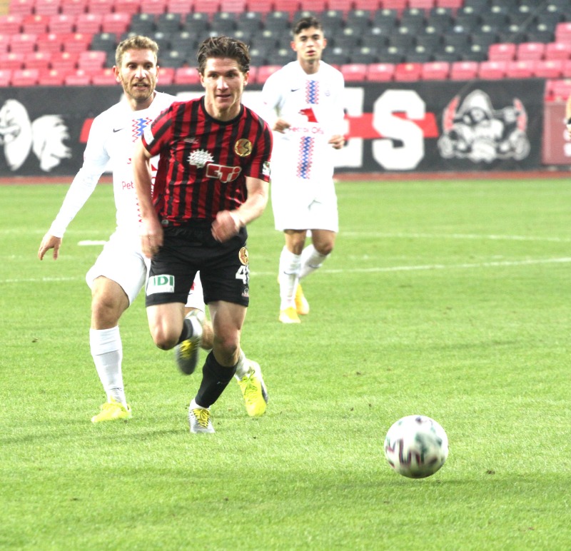 LÜTFEN OYNATMA DEDİLER