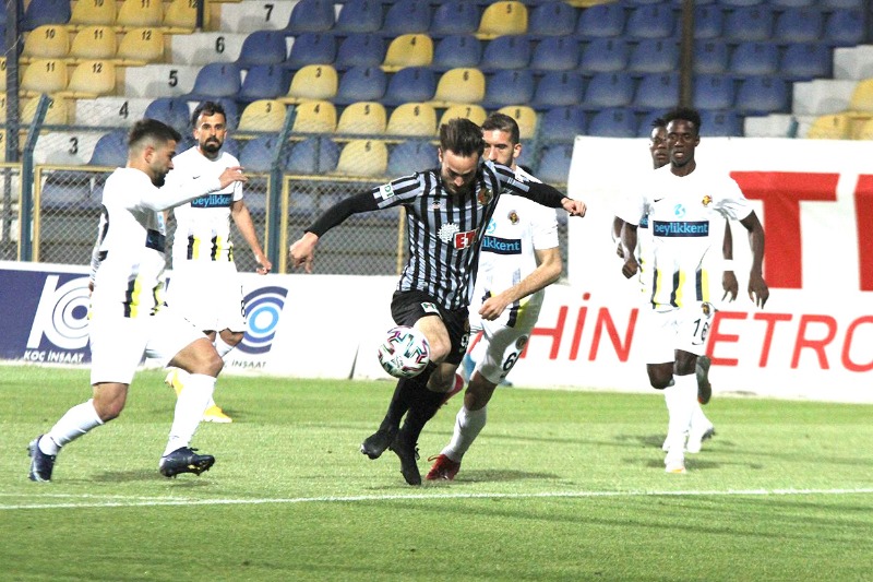 MÜCADELE VAR SONUÇ YOK (2-1)