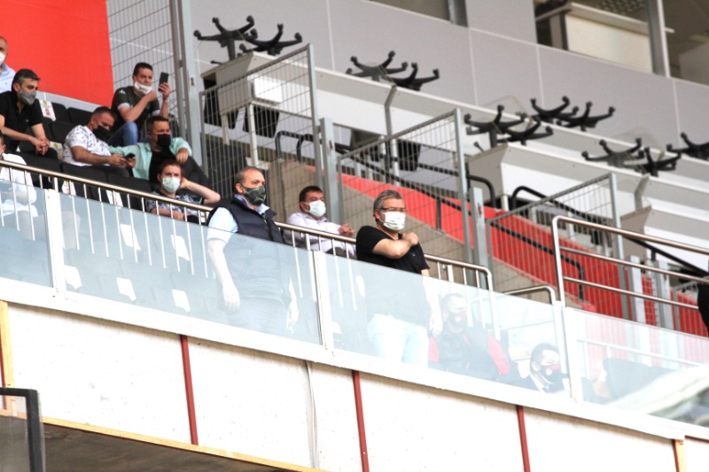 BAŞKAN AKGÖREN VE YÖNETİCİLER KAHROLDU