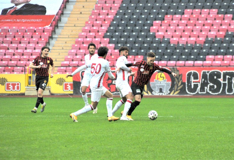 LİGDEKİ SON MAÇ  CUMA AKŞAMI