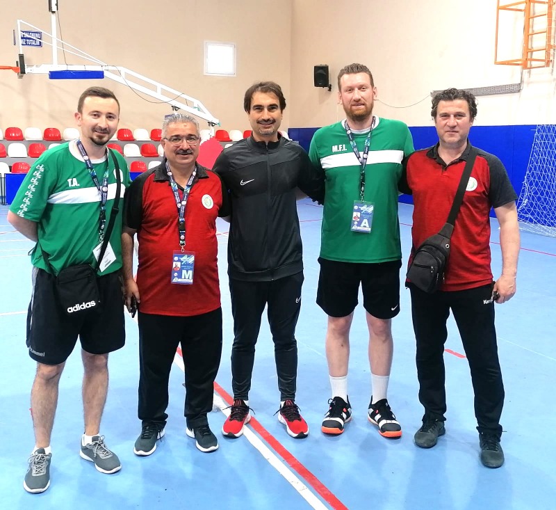 MEHMET KALE  HASRET GİDERDİ