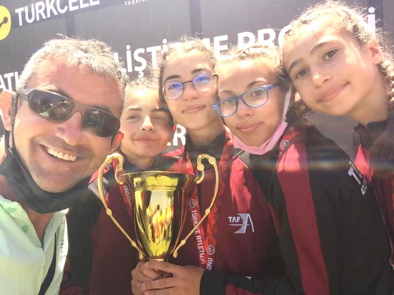 ODUNPAZARI ATLETLERİ ÜÇÜNCÜ OLDU