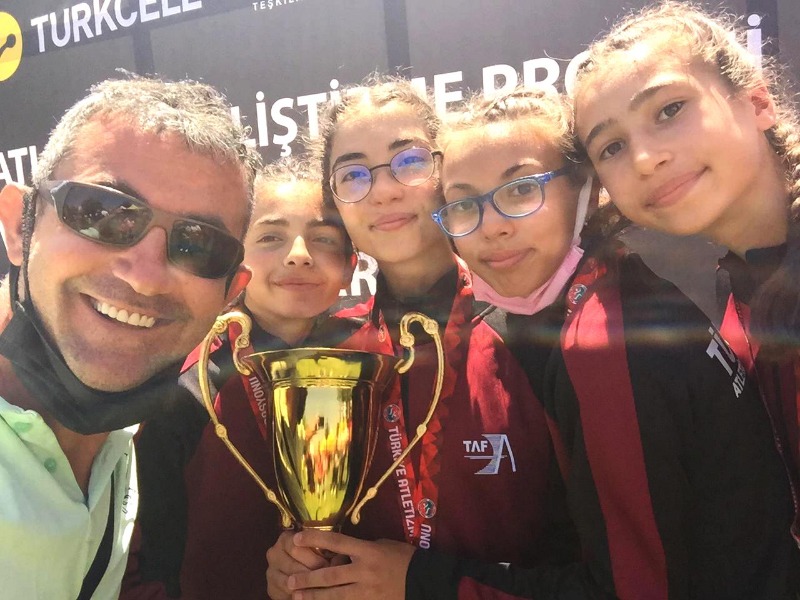 ZEYNEP ÖZKARANIN ENGELLENEMEZ YÜKSELİŞİ