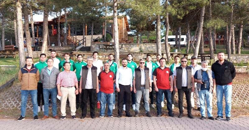 ŞAMPİYON MORAL YEMEĞİNDE...