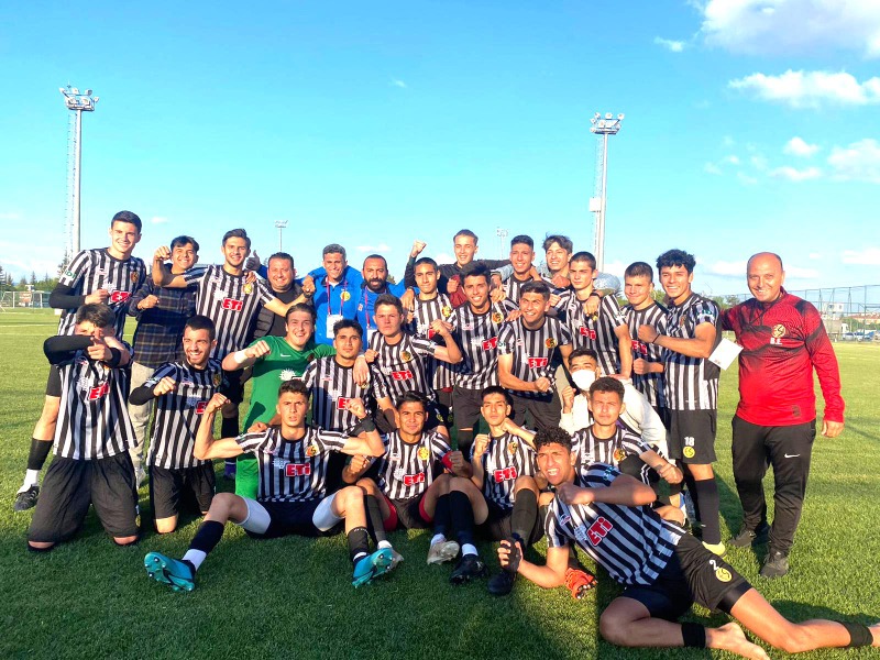 GENÇ ŞİMŞEKLER SEVİNDİRDİ (2-1)