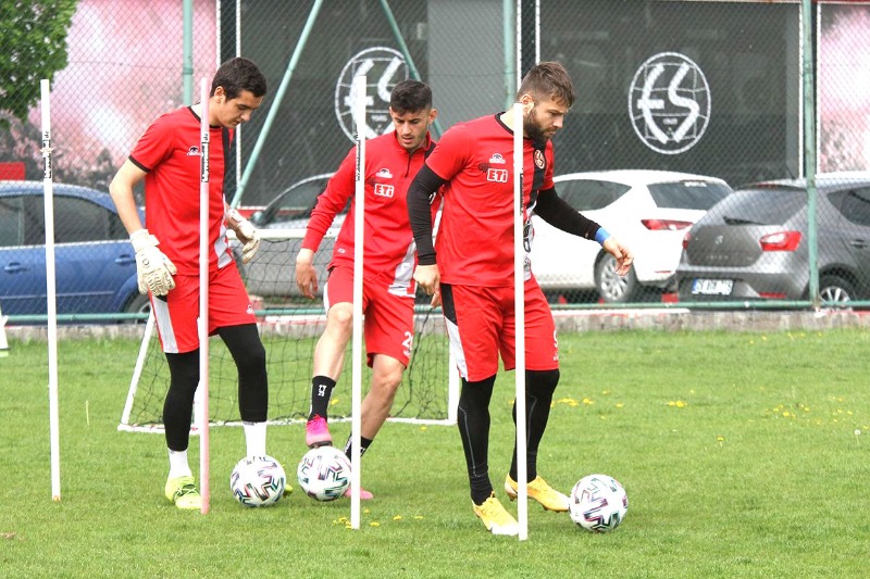 SÖZLEŞMELERİ BUGÜN SONA ERİYOR