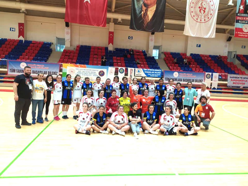 İŞİTME ENGELLİLER FİNALDE