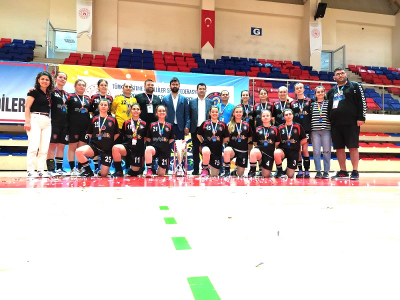 İŞİTME ENGELLİ KADIN HETBOLCULAR  TÜRKİYE İKİNCİSİ OLMAYI BAŞARDILAR