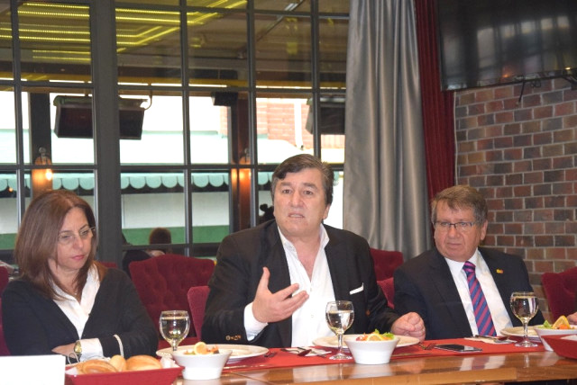 OĞUZ TONGSİR  YENİDEN ADAY