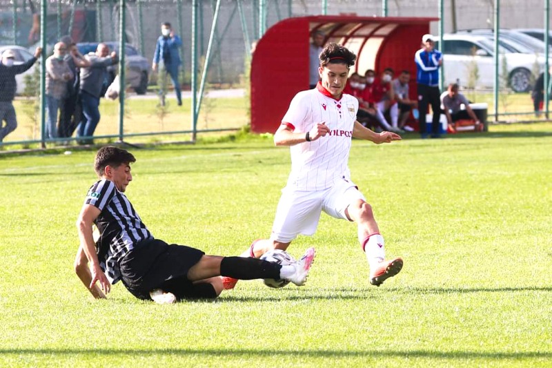 U19LAR ÜZÜLDÜ (1-3)