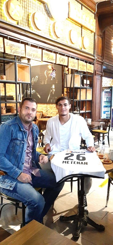 HOCASI SÖĞÜT İLE  HASRET GİDERDİ