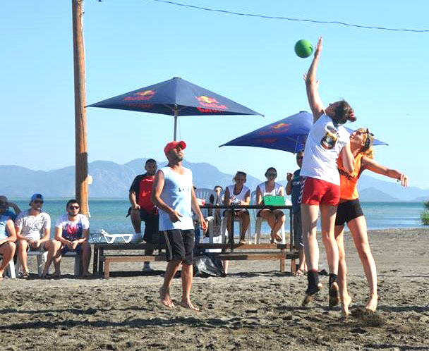 PLAJ HENTBOL MİLLİ TAKIMINDA