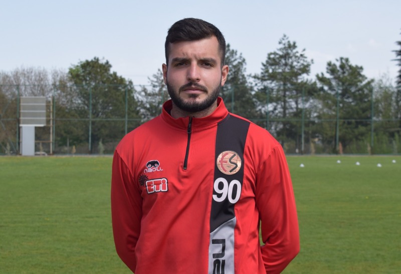 YENİ YÖNETİMİ BEKLİYORLAR