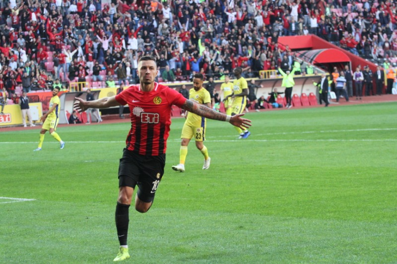 İMZALARI BEKLENİYOR