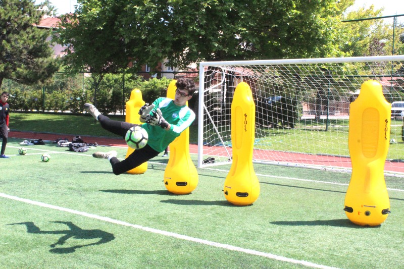 GELECEĞİN KALECİLERİ YETİŞİYOR