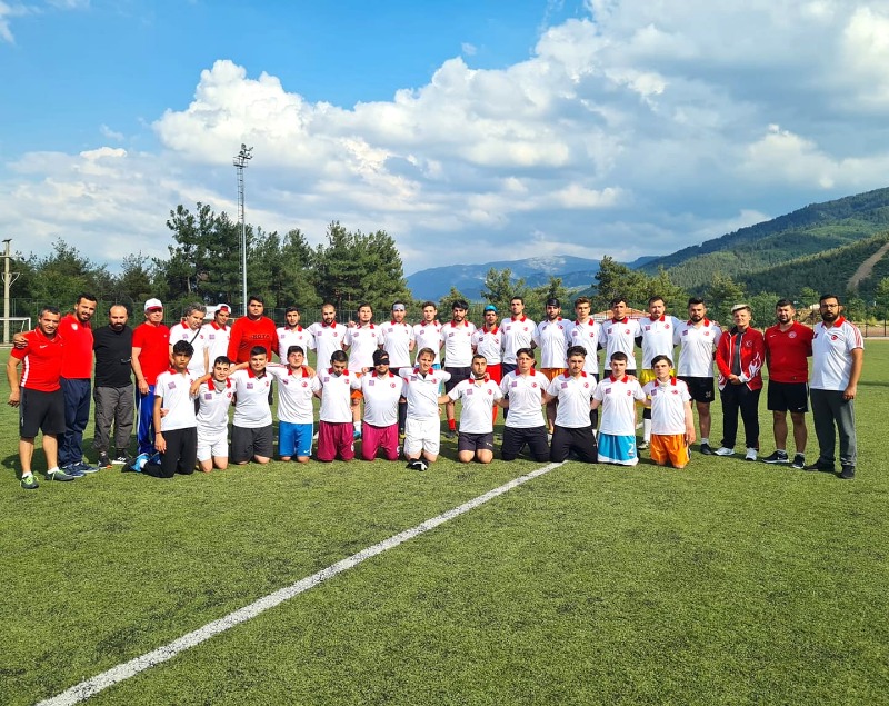 EGES’TE MİLLİ SEVİNÇ