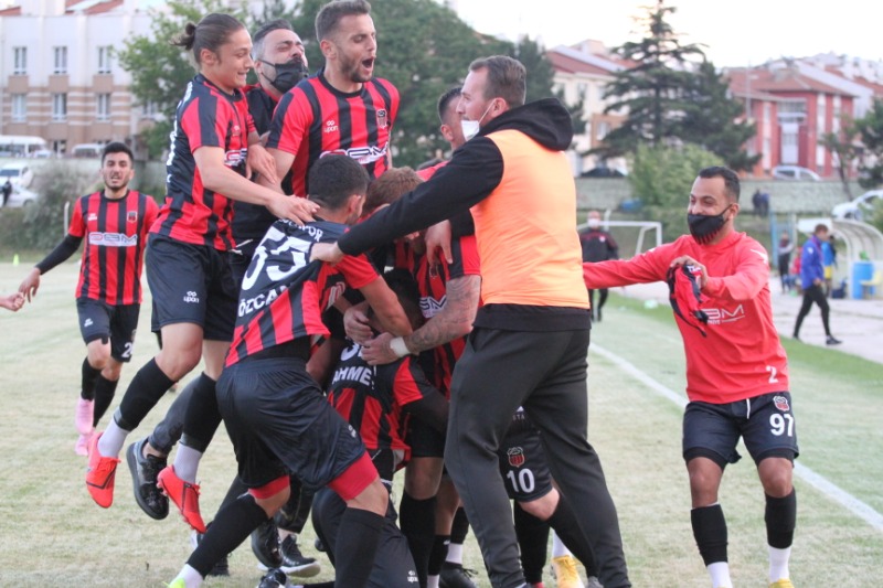 YUNUSEMRESPOR PRESTİJ MAÇINDA