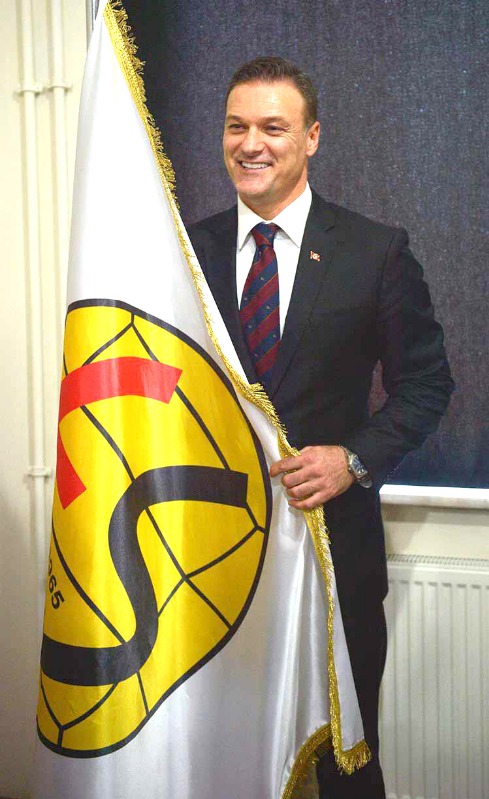 İMZAYI VERDİ DESTEK İSTEDİ