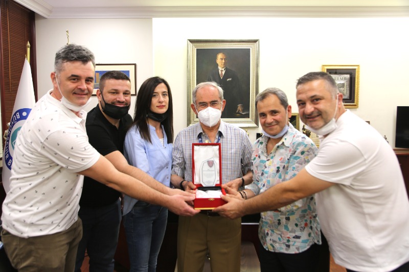 ESKİŞEHİR İŞİTME ENGELLİLER EĞİTİM KÜLTÜR GENÇLİK VE  SPOR KULÜBÜ DERNEĞİNDEN BAŞKAN BÜYÜKERŞENE ZİYARET