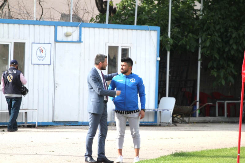 GÖZÜMÜZ KAPALI 3.LİGİ HAYAL EDİYORUZ