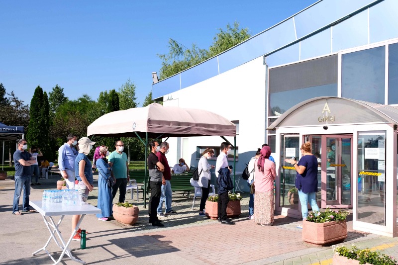 KENTPARK HAVUZUNA BÜYÜK İLGİ