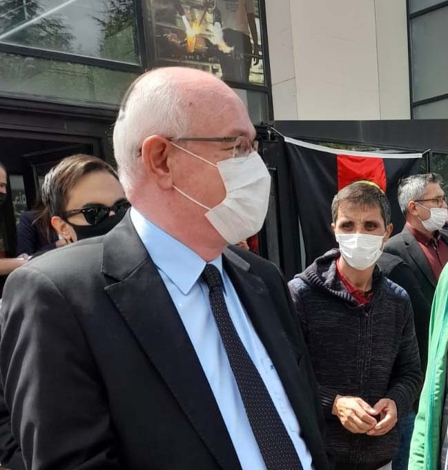 KURTDAN İMZA ÇAĞRISI